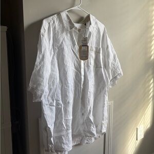 Tommy Bahama Short Sleeve Button Down Beachy Shirt